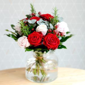 valentine-blushes-red-rose-bouquet-1-3